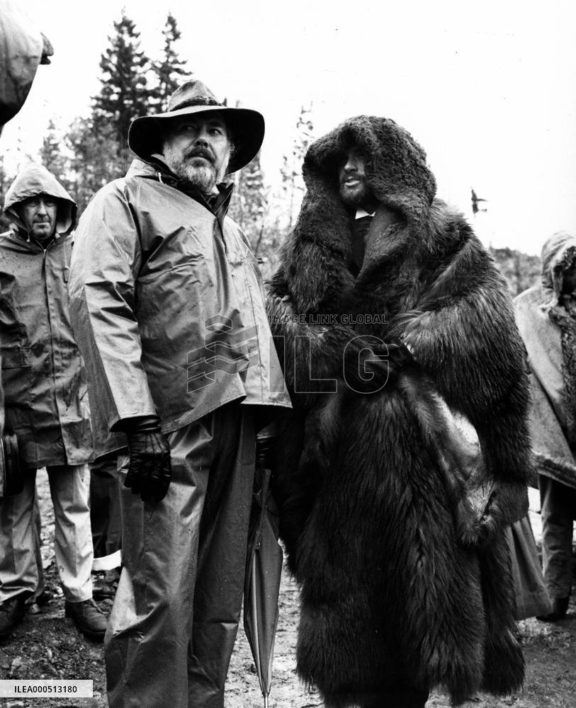 McCABE AND MRS MILLER