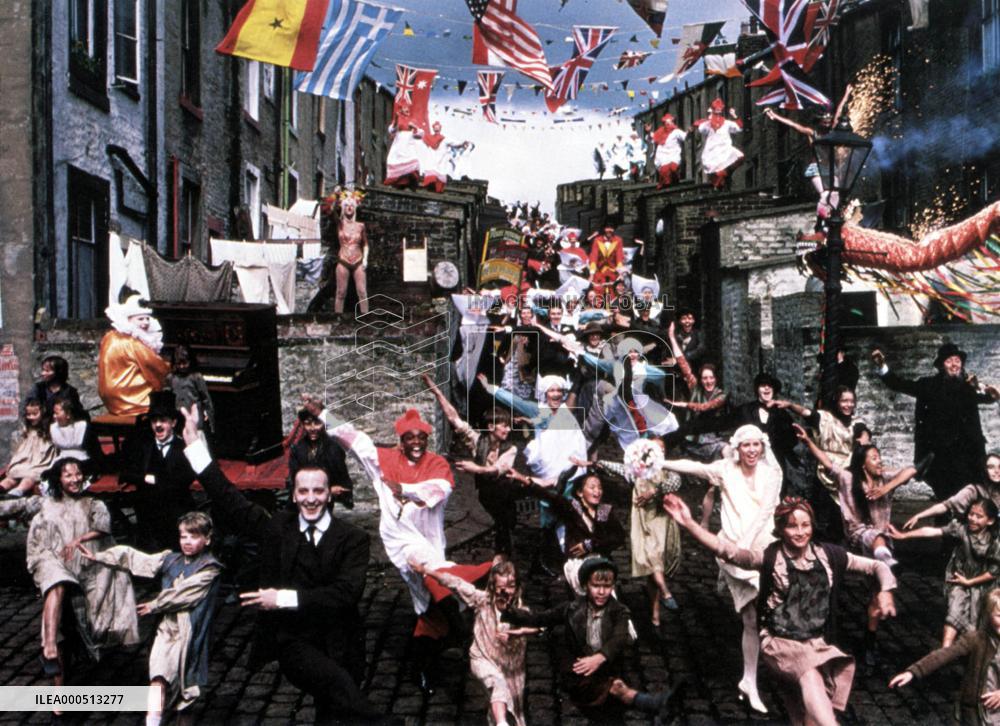 MONTY PYTHON AND THE MEANING OF LIFE (BR1983) STREET PARTY
