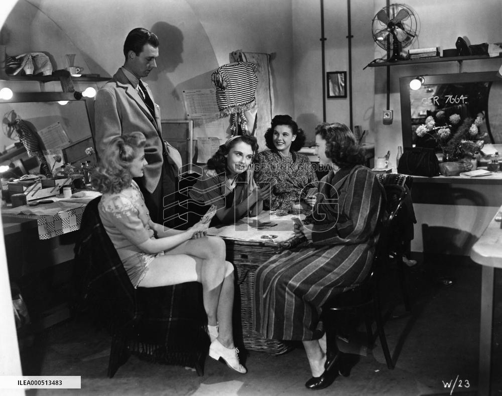 MURDER AT THE WINDMILL (BR1948) DRESSING ROOM MIRROR PLAYING