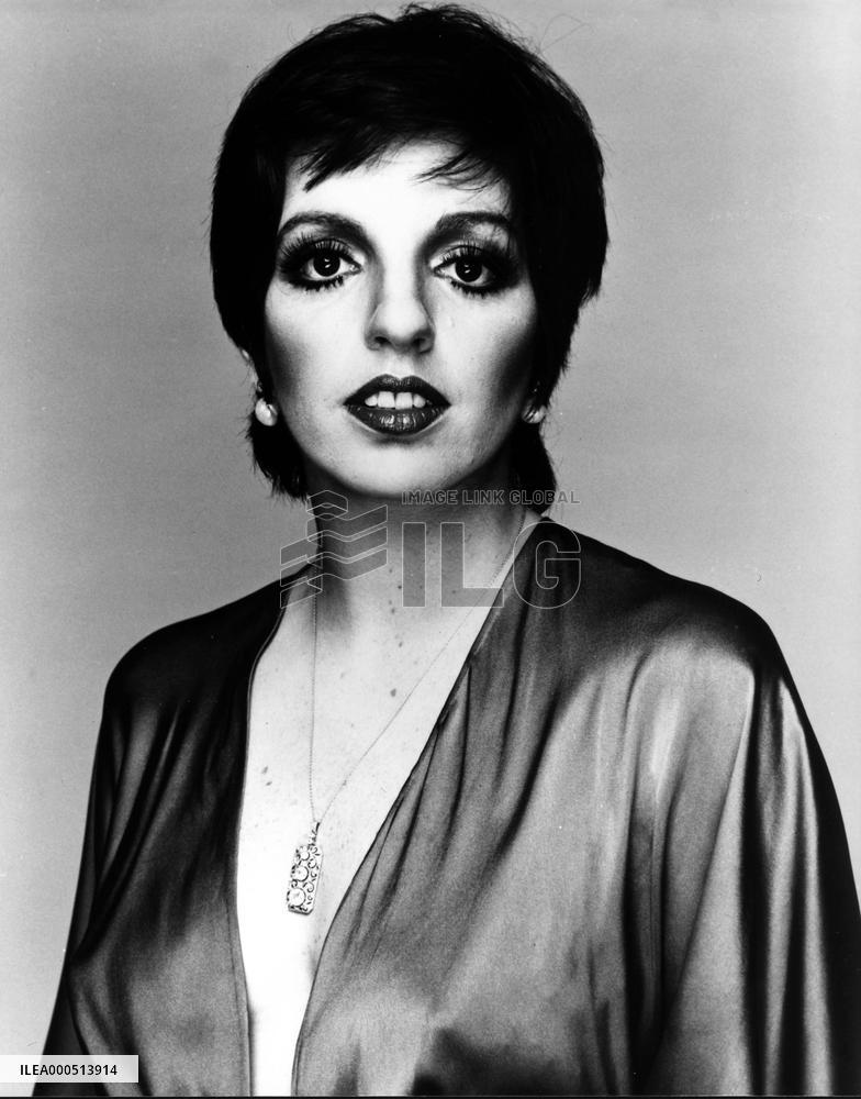 LIZA MINNELLI