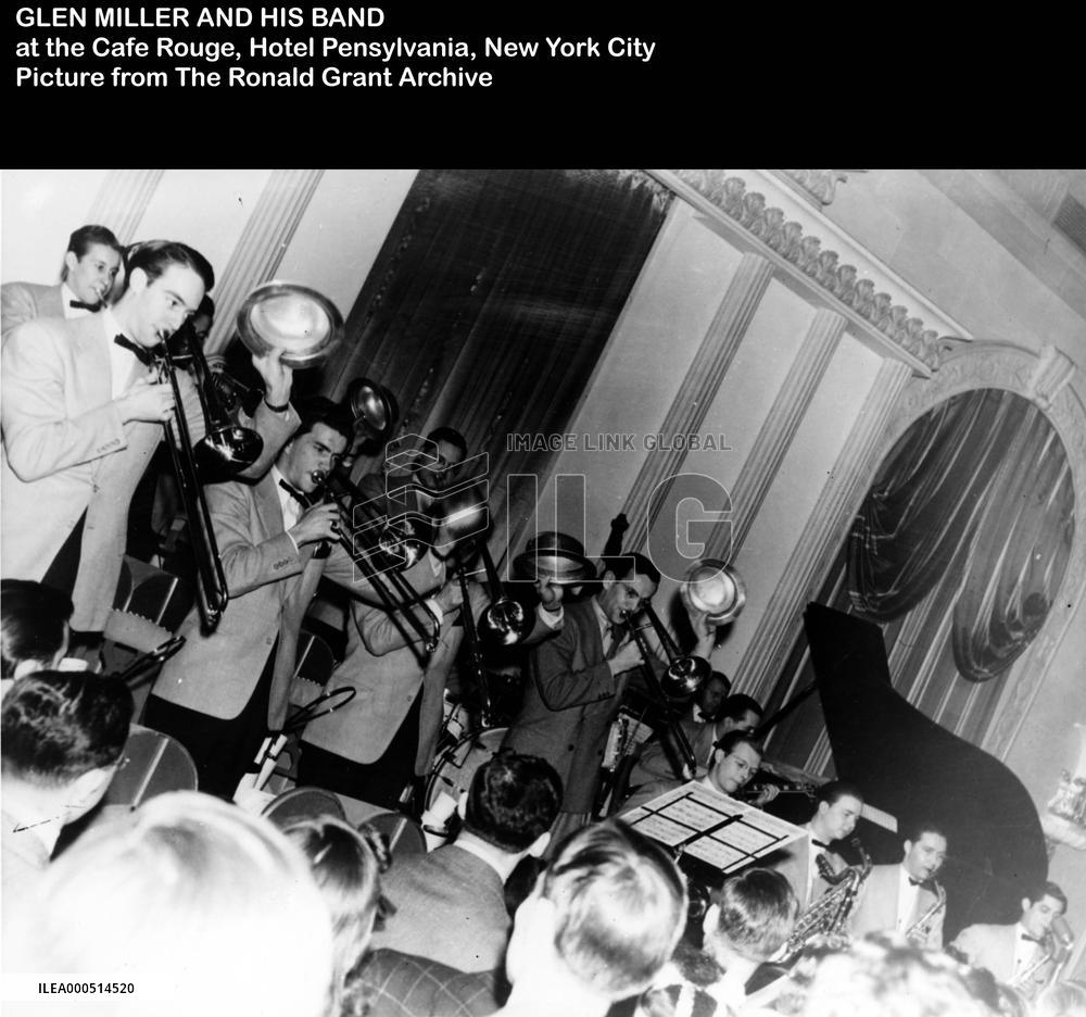 GLENN MILLER AND HIS BAND   cafe rouge, hotel pensylvania, n