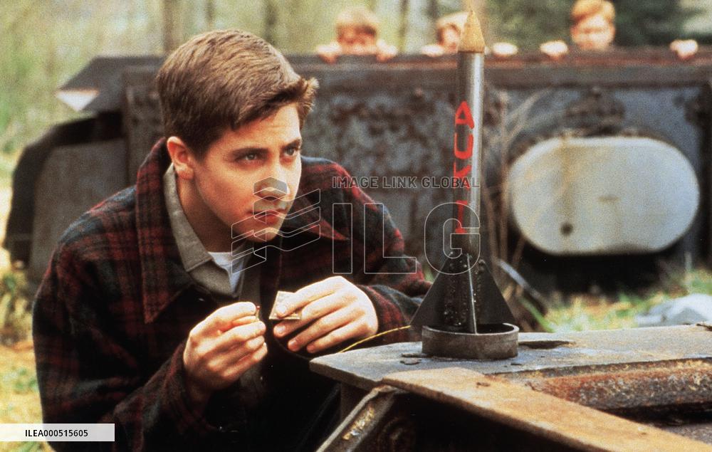 OCTOBER SKY (US1999) JAKE GYLLENHAAL ROCKET