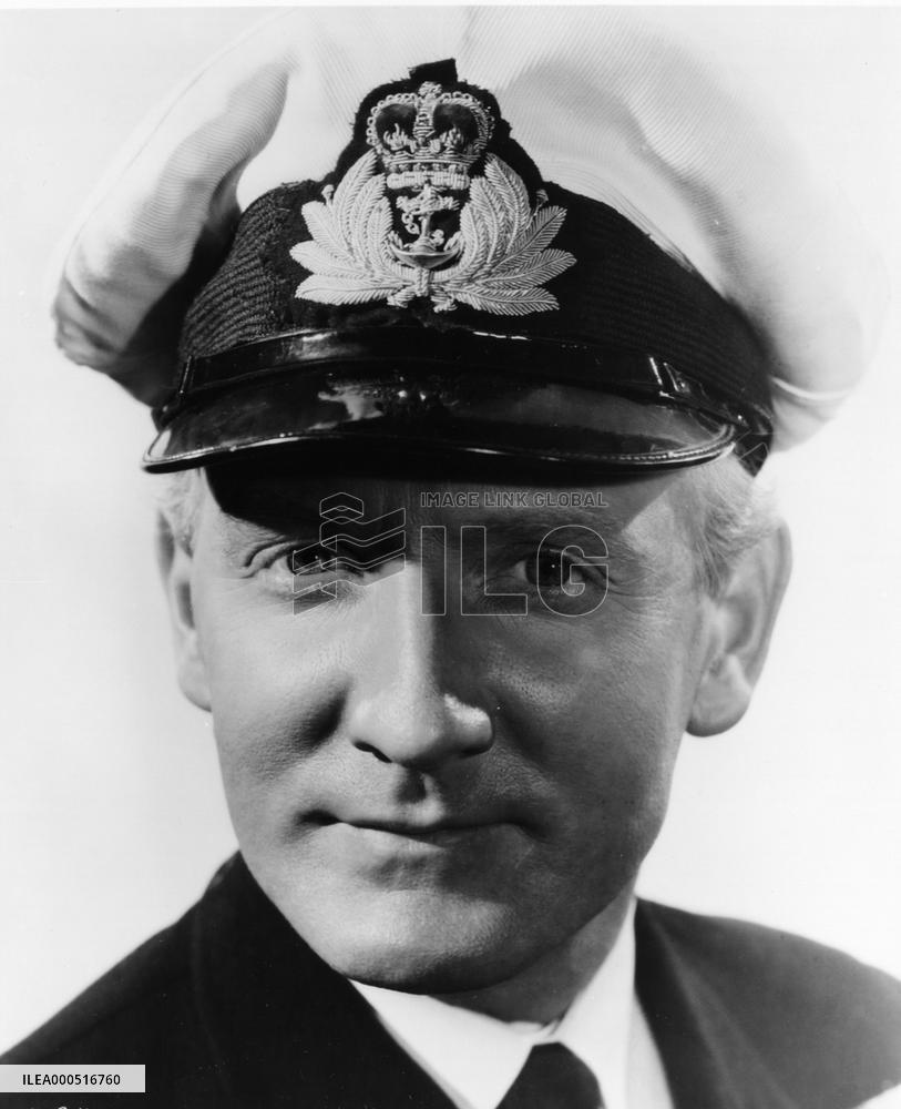 LESLIE PHILLIPS PORTRAIT FROM THE RONALD GRANT ARCHIVE