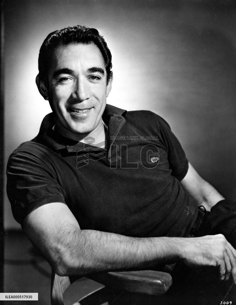 ANTHONY QUINN PORTRAIT FROM THE RONALD GRANT ARCHIVE