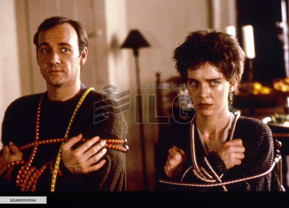 KEVIN SPACEY AND JUDY DAVIS