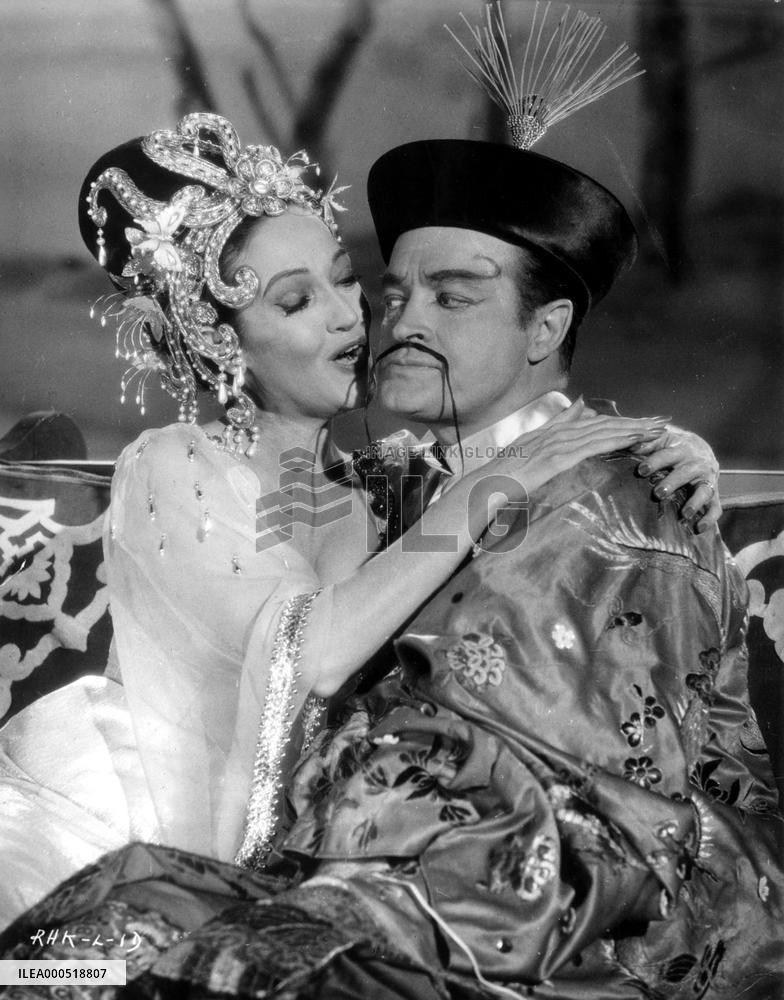 ROAD TO HONG KONG (US1962) UNITED ARTISTS DOROTHY LAMOUR, BO