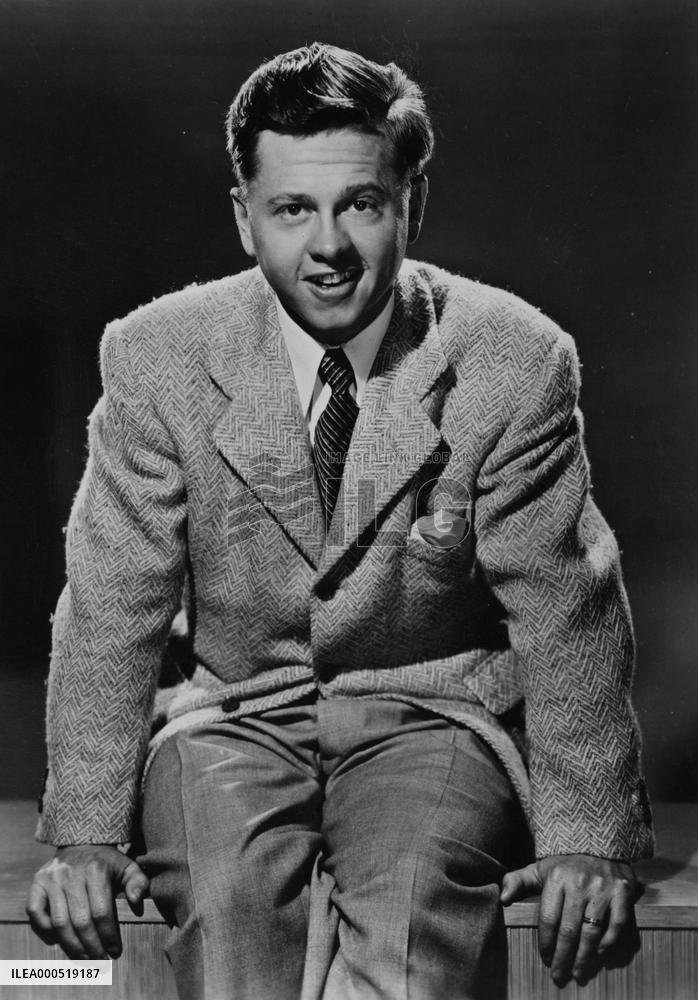 MICKEY ROONEY