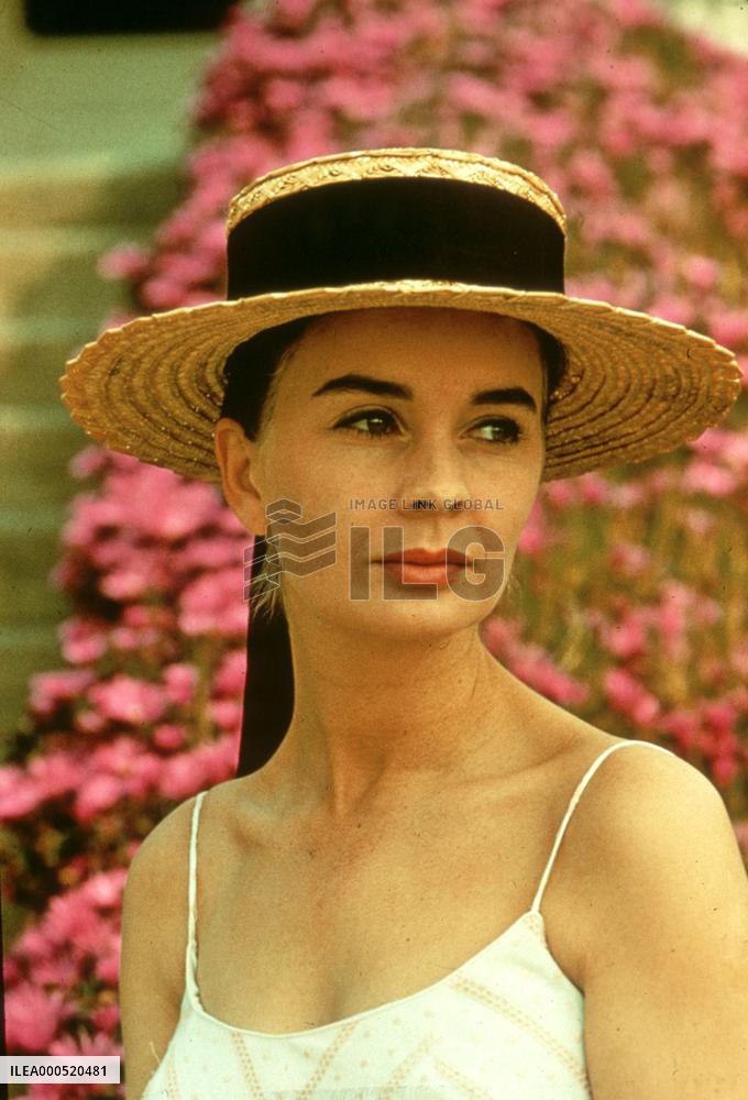 JEAN SIMMONS
