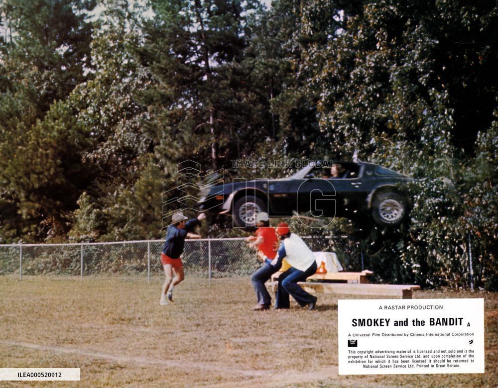 SMOKEY AND THE BANDIT (US1977) MOTORCAR: PONTIAC TRANS AM