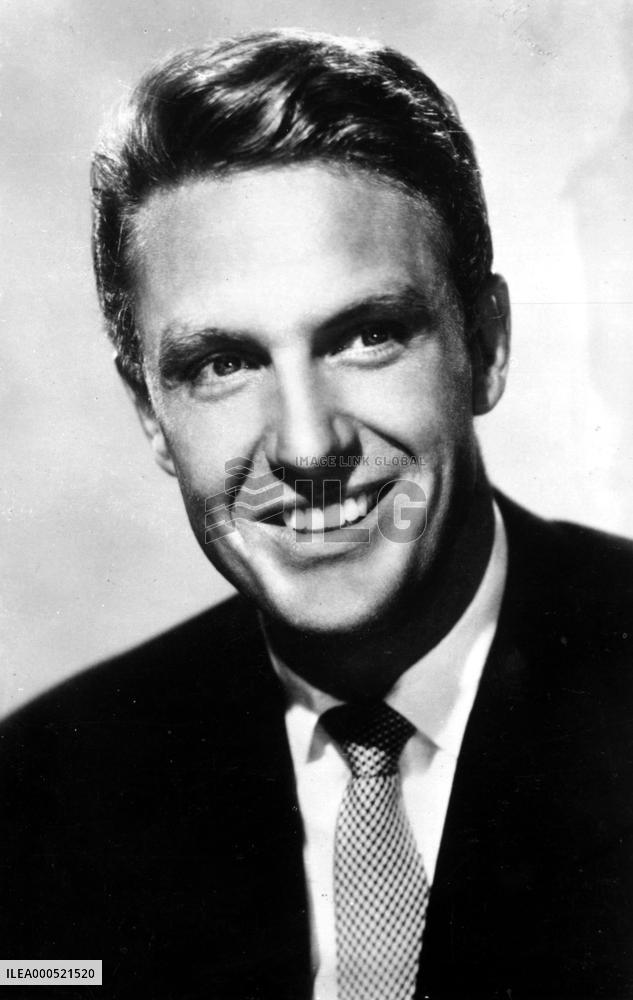 ROBERT STACK