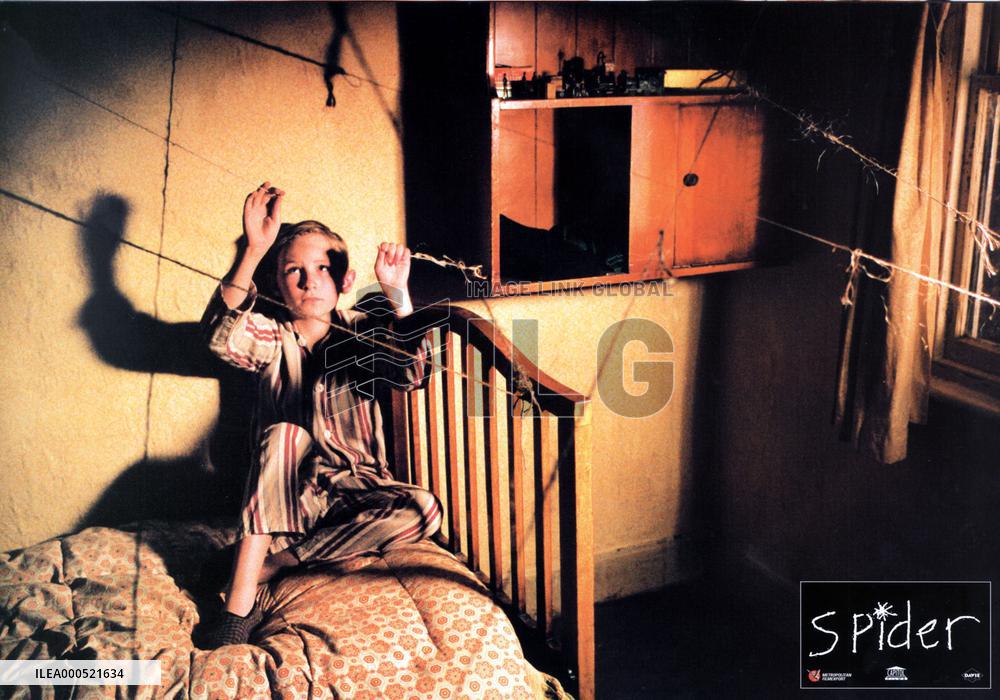 SPIDER (FR/UK/CAN 2002) BRADLEY HALL as Boy Spider