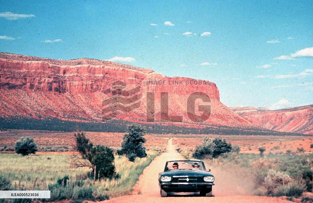 THELMA AND LOUISE (US1991) SUSAN SARANDON, GEENA DAVIS