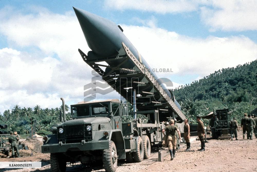 THIRTEEN DAYS (US2000)