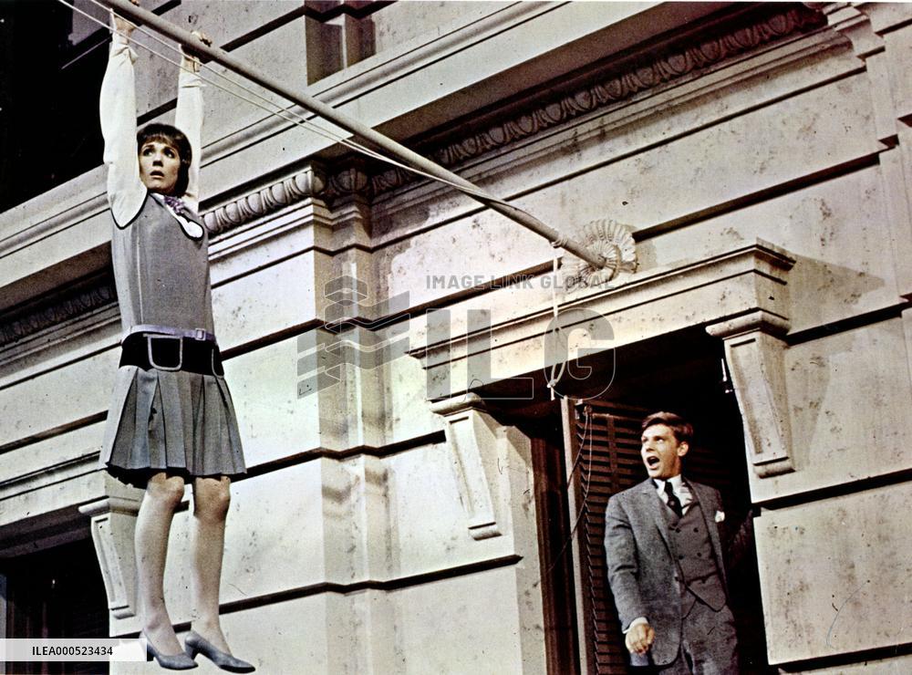 THOROUGHLY MODERN MILLIE (US1967) JULIE ANDREWS, JAMES FOX