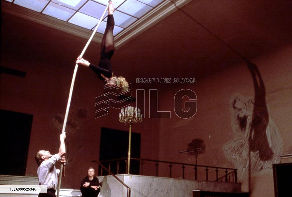 WINGS OF DESIRE