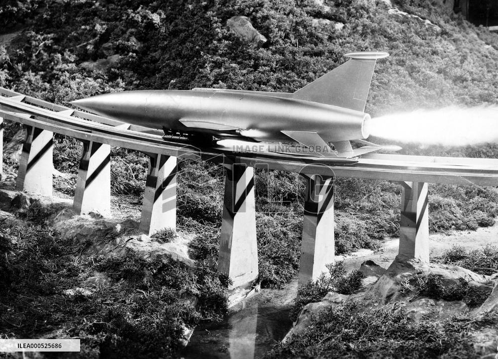 WHEN WORLDS COLLIDE (US1951) ROCKET SHIP