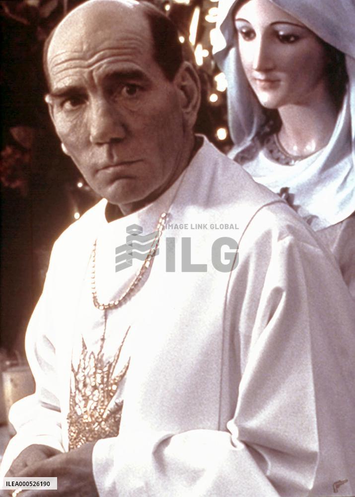 WILLIAM SHAKESPEARE'S ROMEO + JULIET