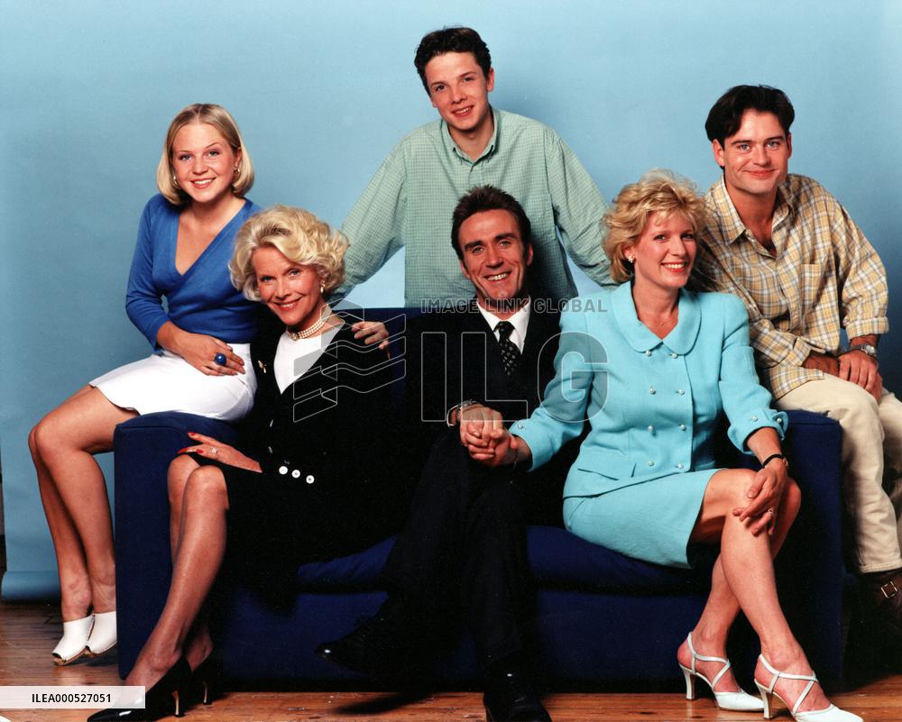 THE UPPER HAND Back Row L-R: KELLIE BRIGHT, WILLIAM PUTTOCK,