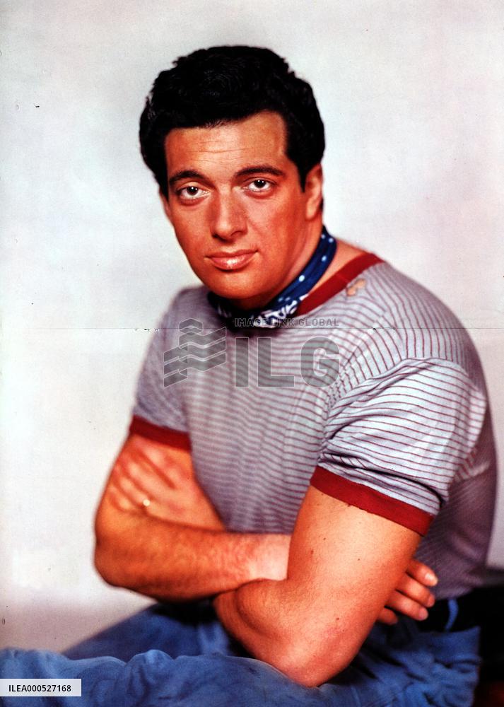 FRANKIE VAUGHAN