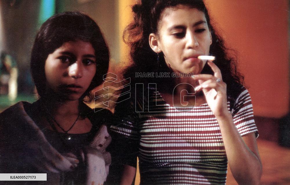 LA VENDEDORA DE ROSAS (COL 1998) PRODUCCIONES FILMAMENTE LEI