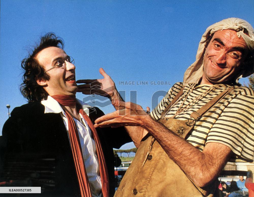 VOCE DELLA LUNA (IT/FR 1990) ROBERTO BENIGNI left