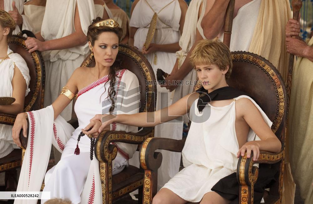 ALEXANDER (US/UK/GER/NDL 2004) ANGELINA JOLIE as Queen Olymp