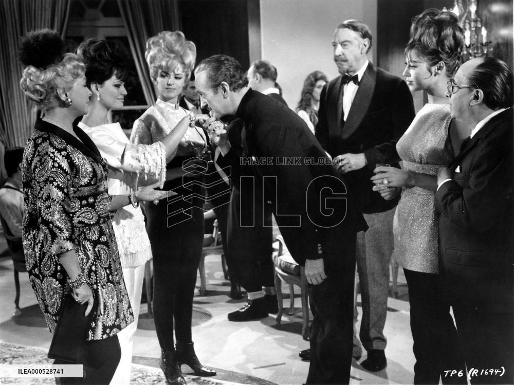 THE PINK PANTHER (US/UK 1963) CLAUDIA CARDINALE (2nd left),