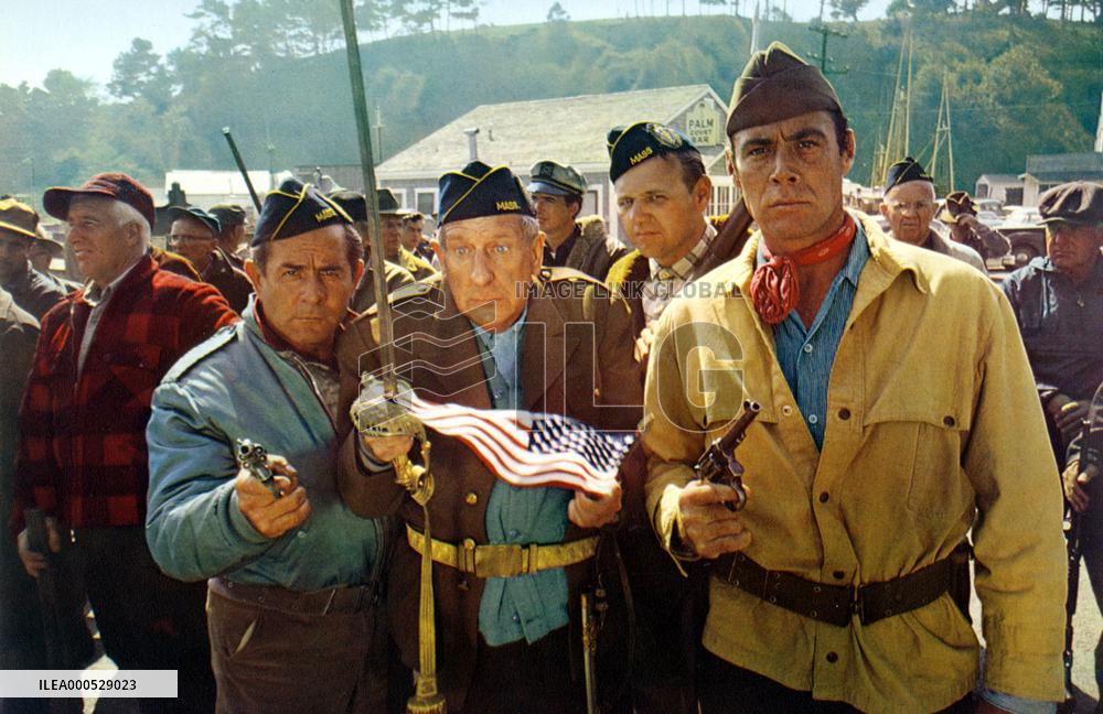 THE RUSSIANS ARE COMING THE RUSSIANS ARE COMING