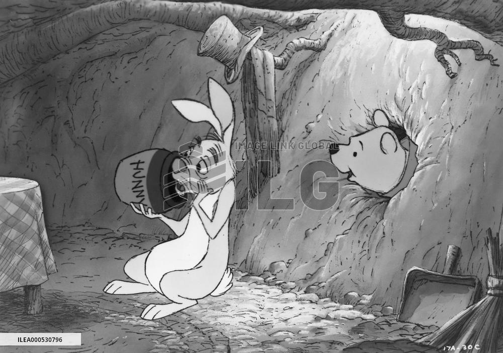 WINNIE THE POOH AND THE HONEY TREE