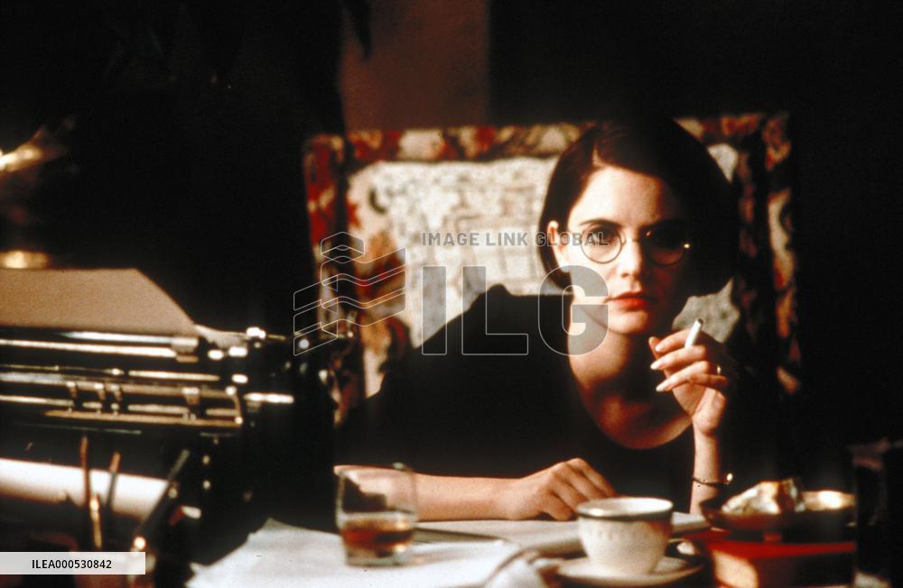 MRS. PARKER AND THE VICIOUS CIRCLE
