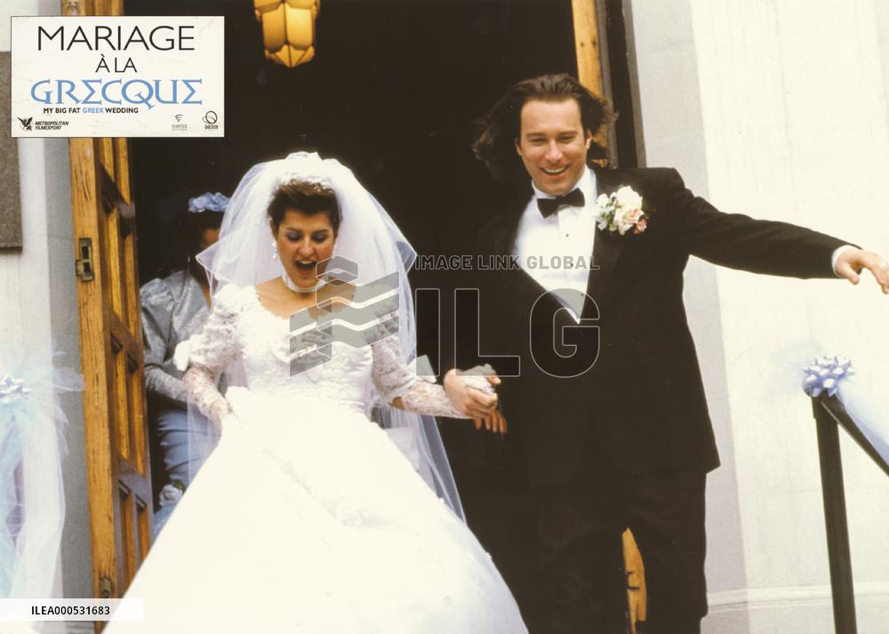 MY BIG FAT GREEK WEDDING (US/CAN 2002) NIA VARDALOS, JOHN CO