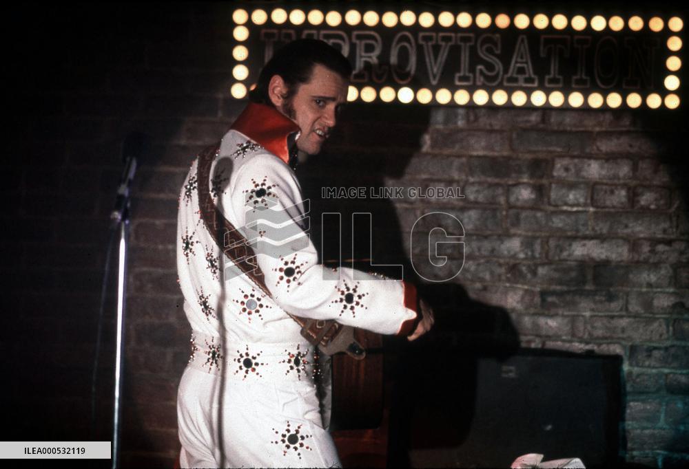 MAN ON THE MOON (US/UK/JAP/GER 1999) JIM CARREY