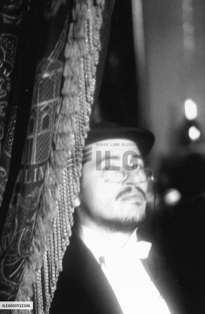 MOULIN ROUGE