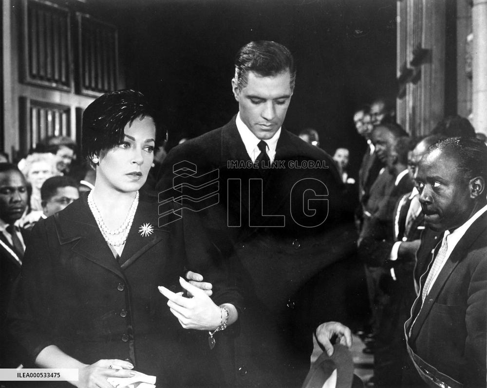 IMITATION OF LIFE