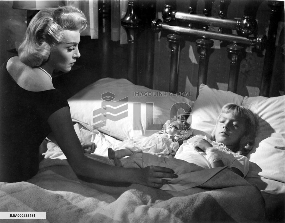 IMITATION OF LIFE
