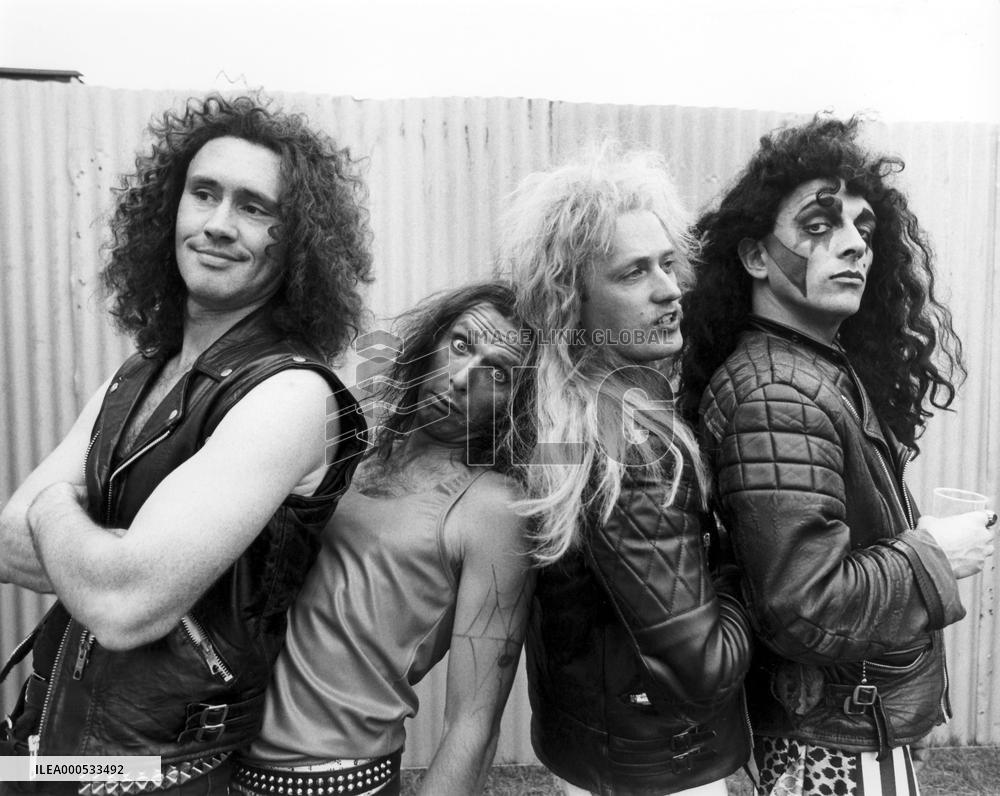 COMIC STRIP PRESENTS...BAD NEWS TOUR