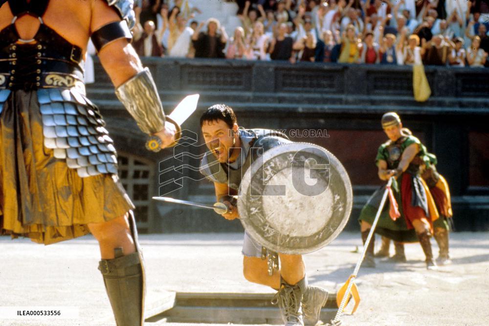 GLADIATOR (UK/US 2000)  RUSSELL CROWE