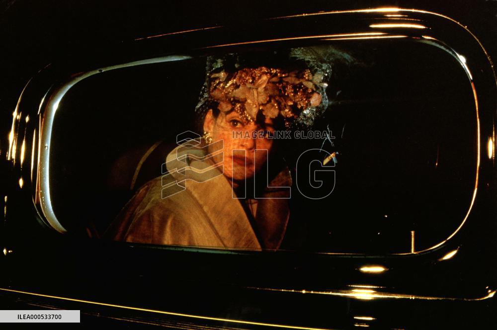 KISS OF THE SPIDERWOMAN