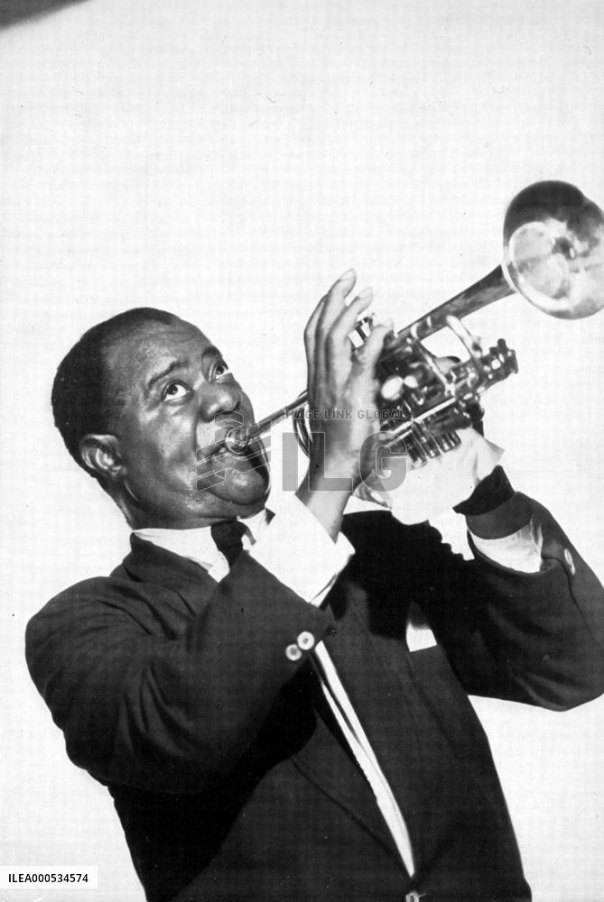 LOUIS ARMSTRONG