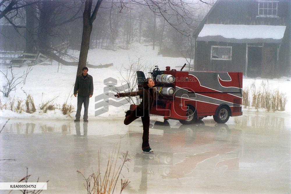 ICE PRINCESS  TREVOR BLUMAS AND MICHELLE TRACHTENBERG  ICE P