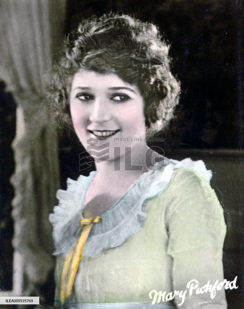 MARY PICKFORD