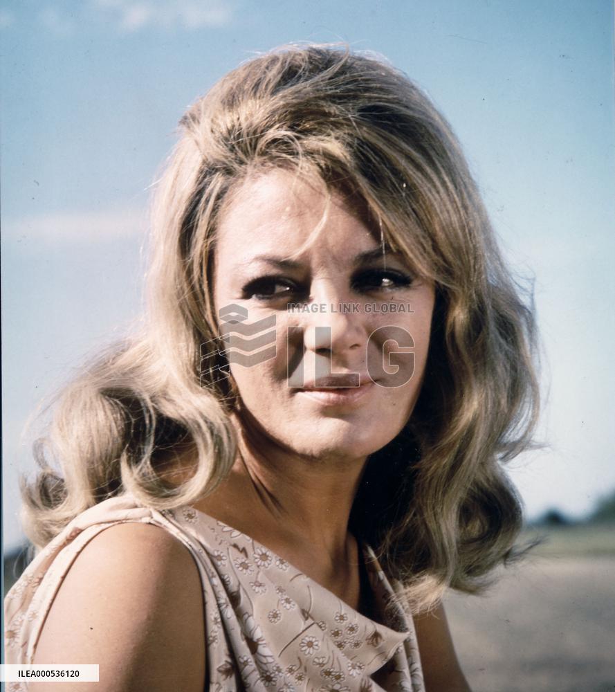 SHEREE NORTH