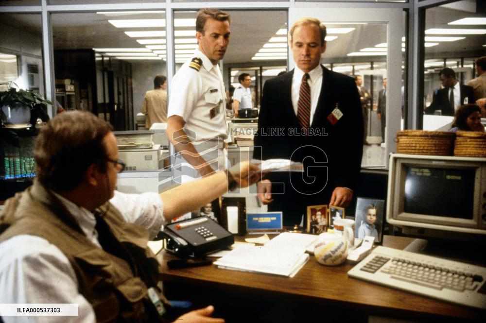 NO WAY OUT US 1987]  KEVIN COSTNER, WILL PATON