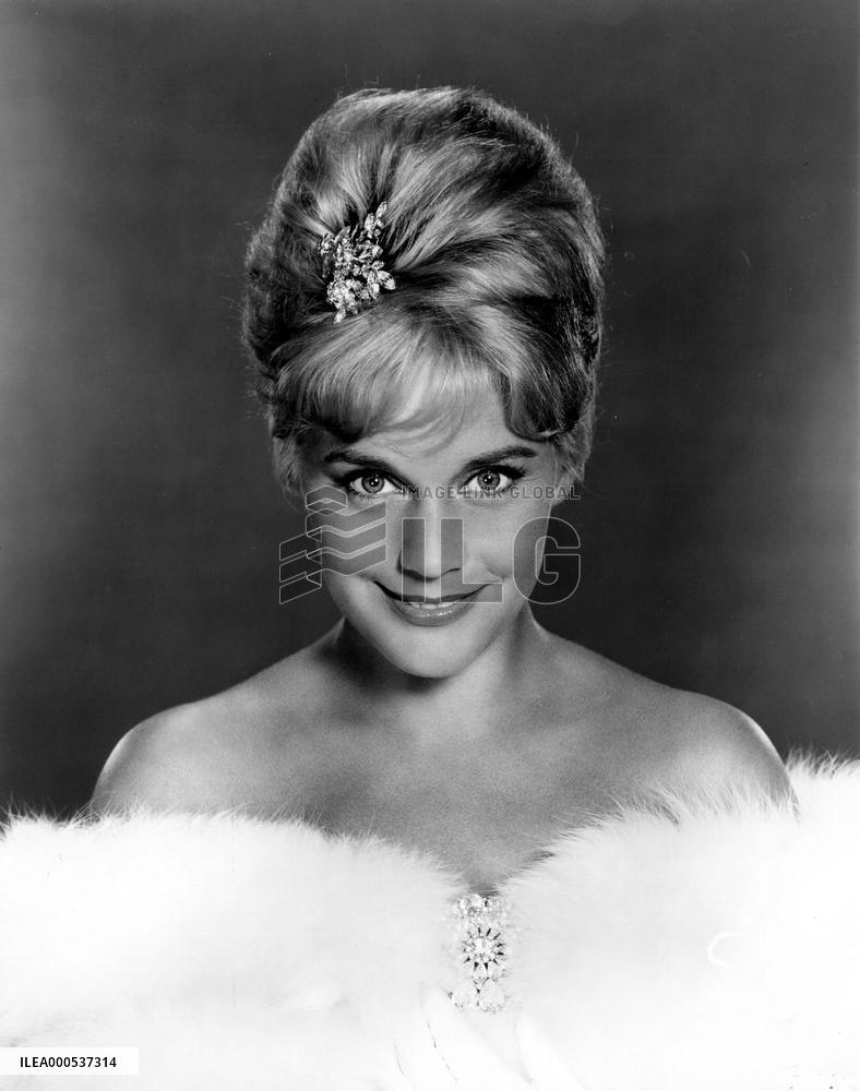 MARIA SCHELL