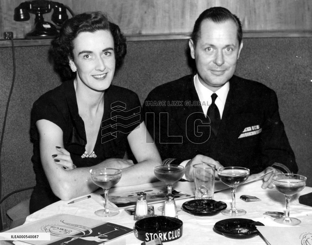 ROBERT MONTGOMERY AT THE STORK CLUB IN 1940