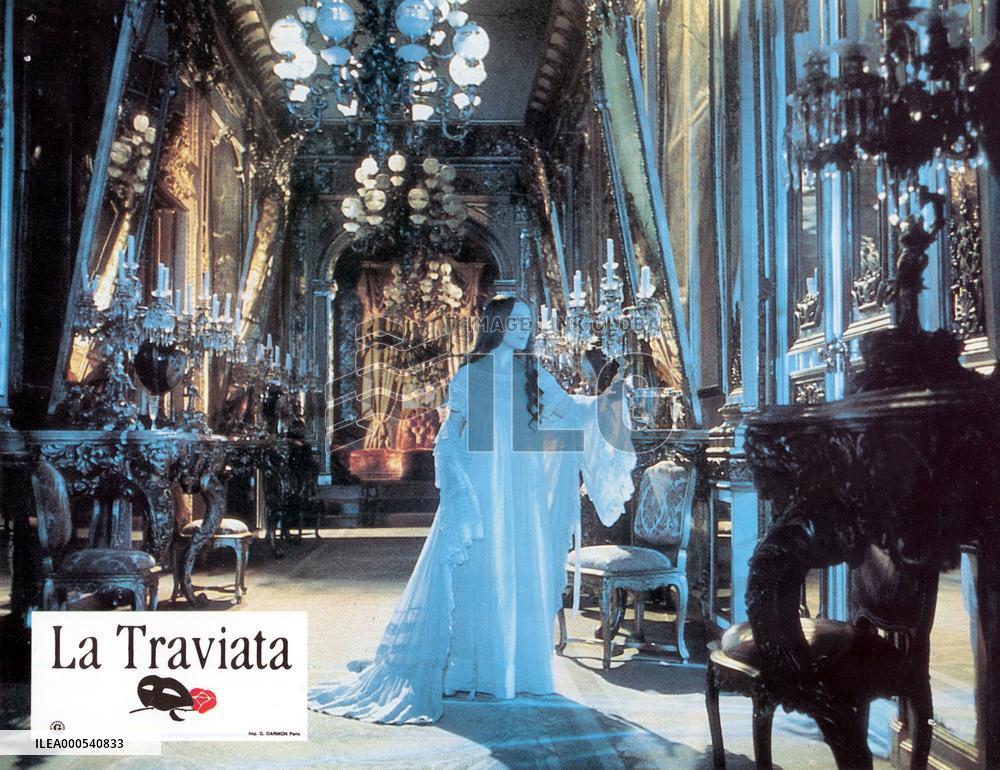 LA TRAVIATA