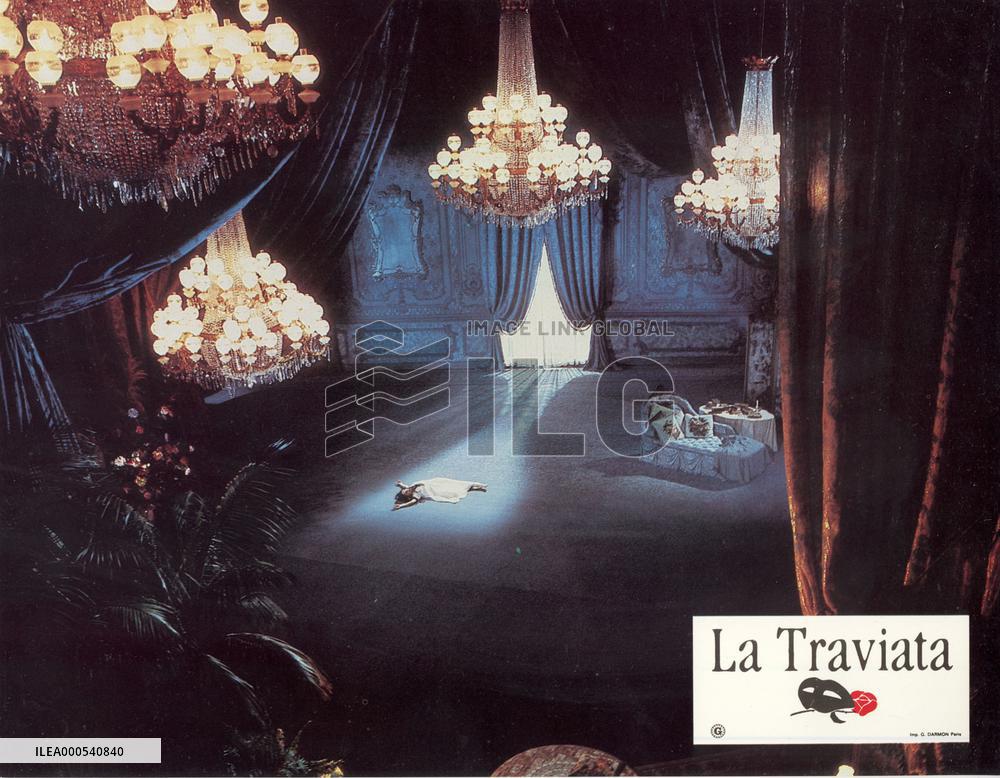 LA TRAVIATA