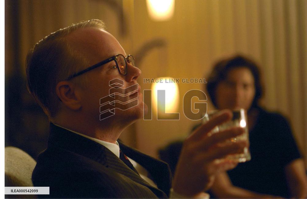 Capote For further information please contact the Sony Pictu