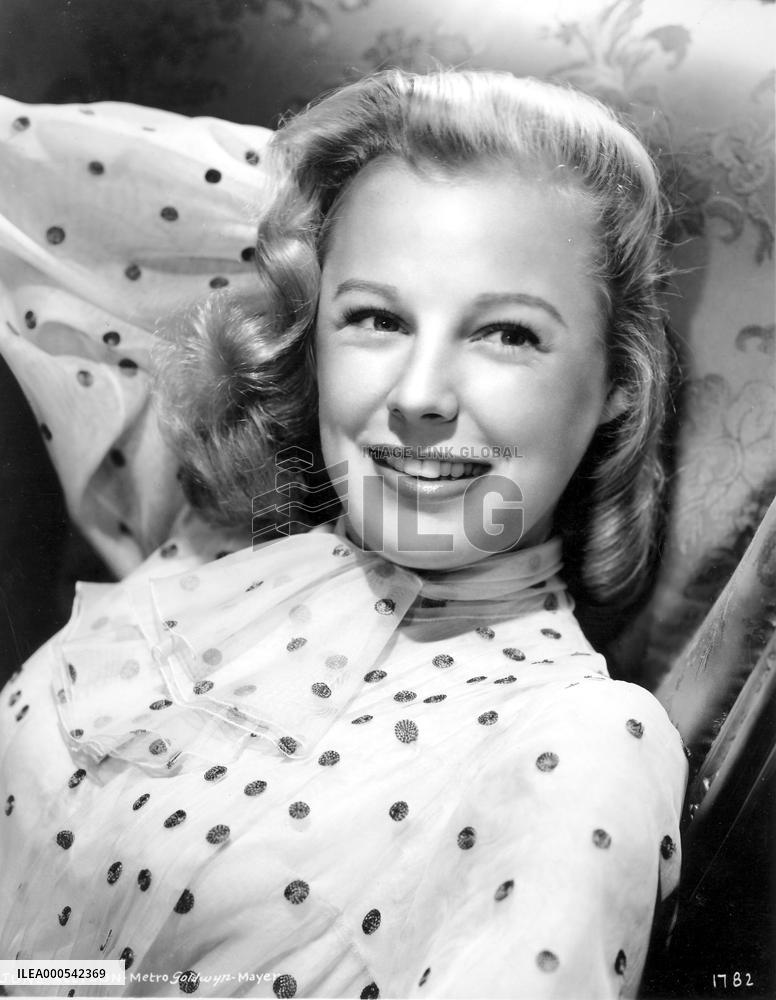 JUNE ALLYSON