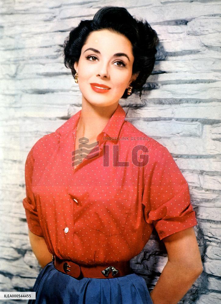 DANA WYNTER  actress  DANA WYNTER  actress